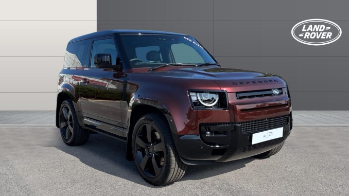 Land Rover Defender 5.0 P525 V8 90 Edition 3dr Auto Petrol Estate - Image 1